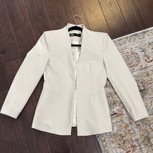 Zara Women's Elegant tan/cream collar less Suit Jacket